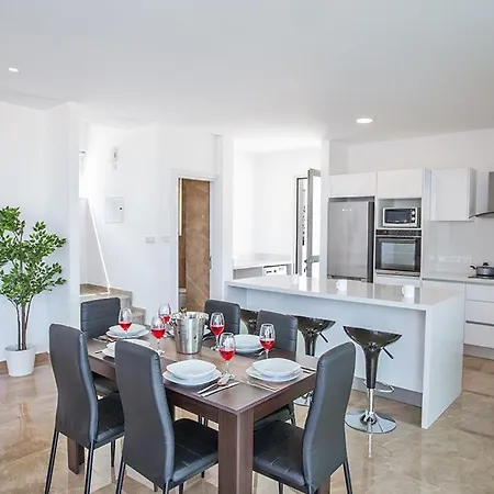 Manta Platina - Brand New Luxury 3 Bedroom With Private Pool * Protaras