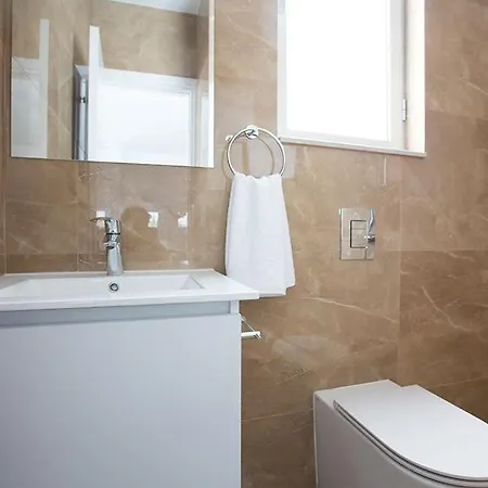 Manta Platina - Brand New Luxury 3 Bedroom With Private Pool Protaras