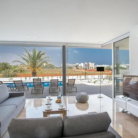 Villa Manta Platina - Brand New Luxury 3 Bedroom With Private Pool *