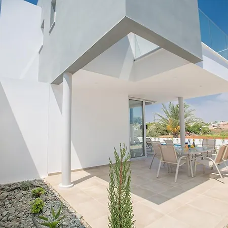 Villa Manta Platina - Brand New Luxury 3 Bedroom With Private Pool